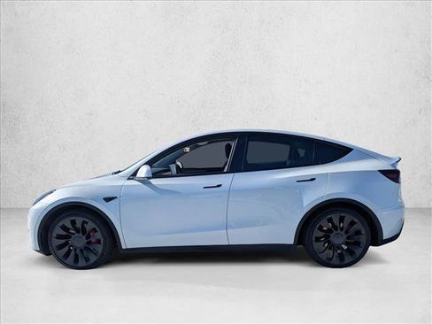 Used 2022 Tesla Model Y Performance image 9