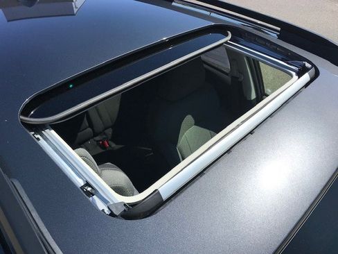 Certified 2024 Subaru Crosstrek 2.0i Premium image 9