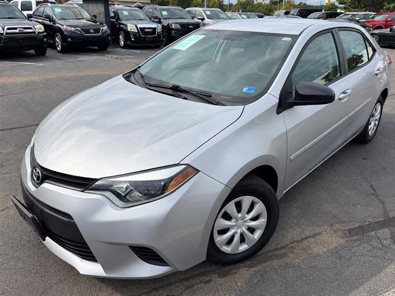Used 2015 Toyota Corolla L w/ Body Protection Package #2 FWD image 2