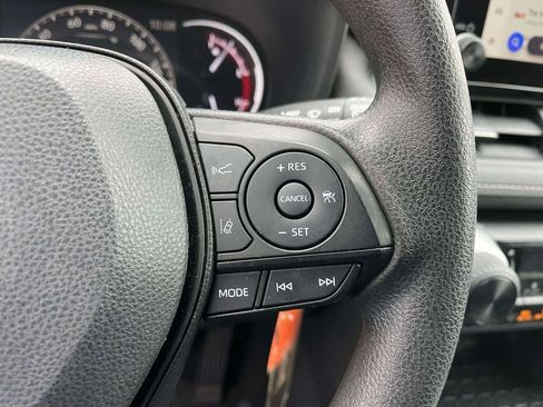 Used 2024 Toyota RAV4 LE image 17