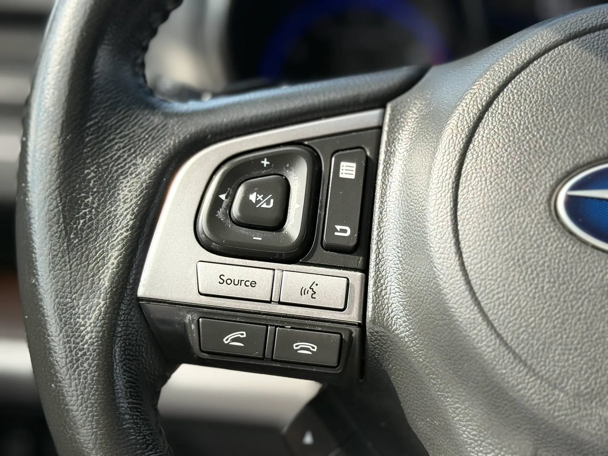 Used 2015 Subaru Outback 2.5i Limited AWD/4WD image 30
