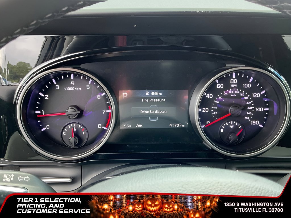 Used 2024 Kia Carnival EX FWD image 29