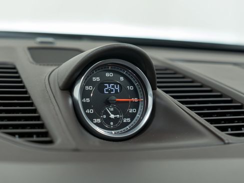 Certified 2019 Porsche 911 Targa 4 GTS image 24