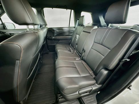 Used 2023 Honda Passport TrailSport image 28