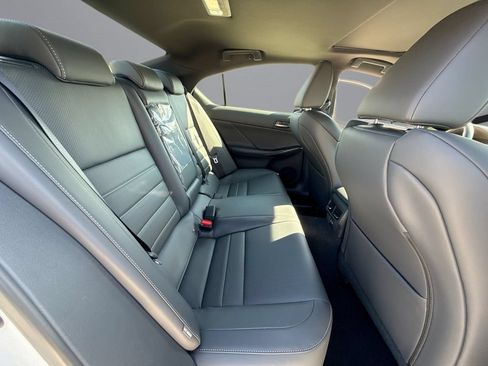 Used 2026 Lexus IS 350 F Sport w/ Technology Package RWD image 17