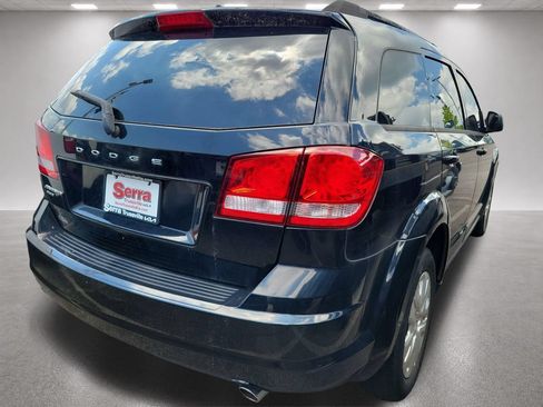 Used 2017 Dodge Journey SE w/ Comfort/Convenience Group AWD/4WD image 4