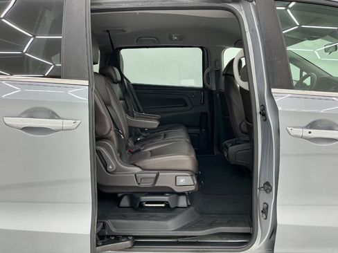 Used 2019 Honda Odyssey EX image 21