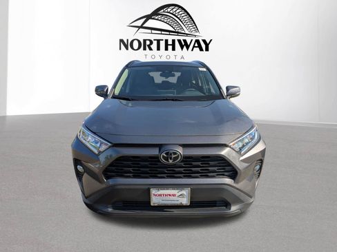 Used 2021 Toyota RAV4 XLE w/ Convenience Package AWD/4WD image 8