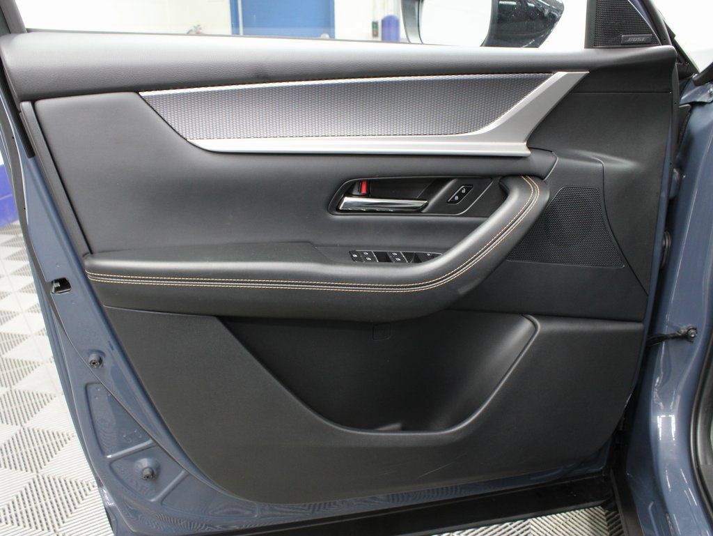 Used 2025 MAZDA CX-70 Plug-In Hybrid w/ Premium Pkg AWD/4WD image 54