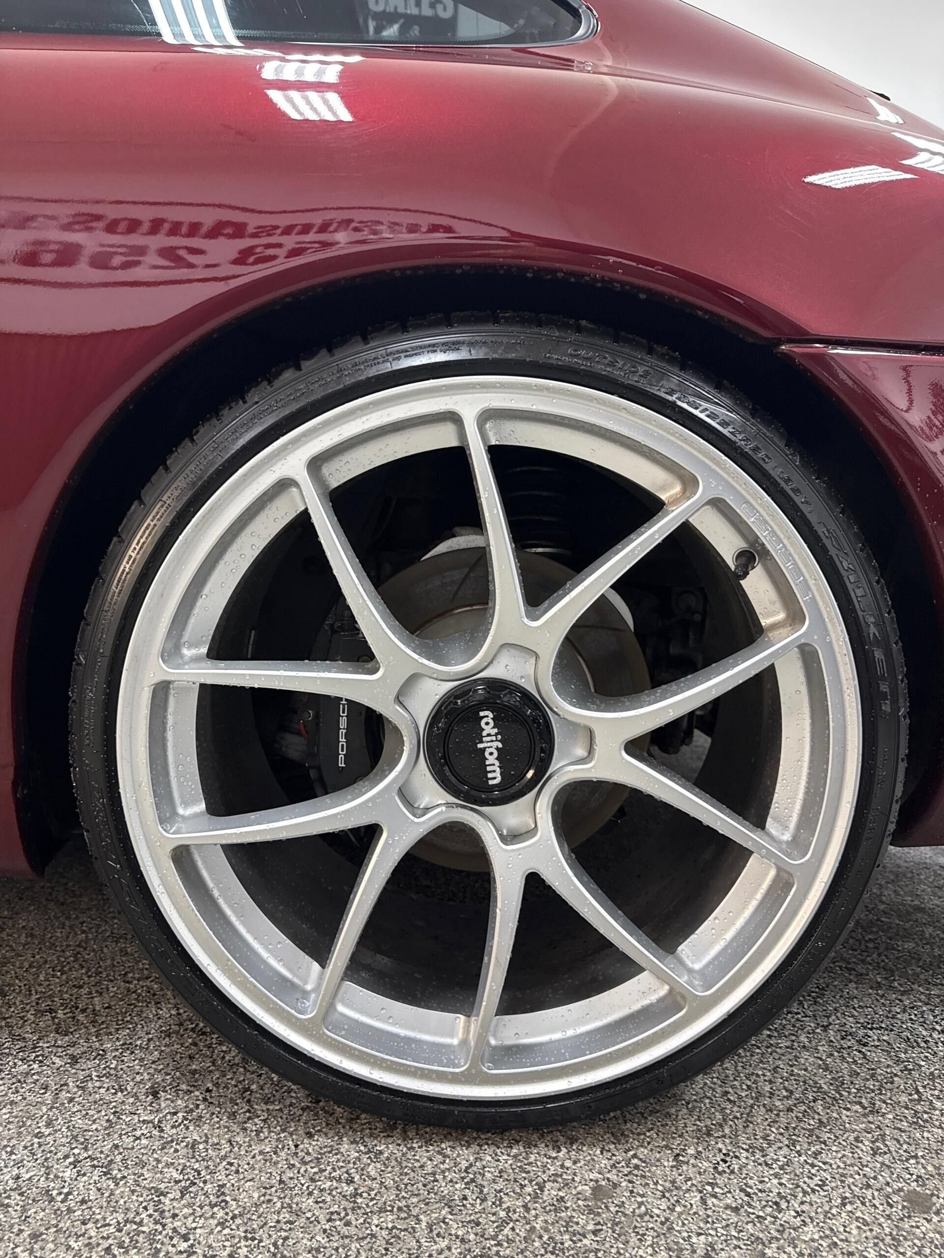 Used 1999 Porsche 911 Carrera RWD image 9