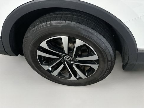 Used 2024 Volkswagen Tiguan S FWD image 11