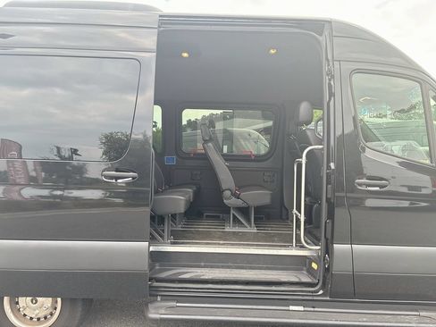 Used 2023 Mercedes-Benz Sprinter 3500 image 14