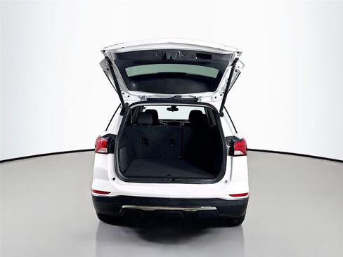 Used 2023 Chevrolet Equinox LT image 26