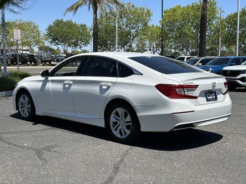 Used 2019 Honda Accord LX image 3