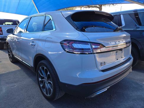 Used 2021 Lincoln Nautilus Reserve image 3