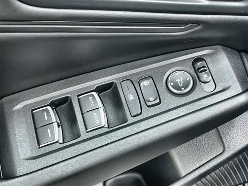 Used 2023 Honda Accord EX-L image 12