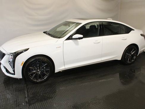 New 2026 Cadillac CT5 V image 2