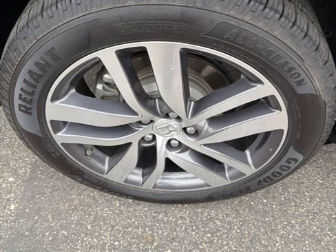 Used 2017 Honda Pilot Elite image 8