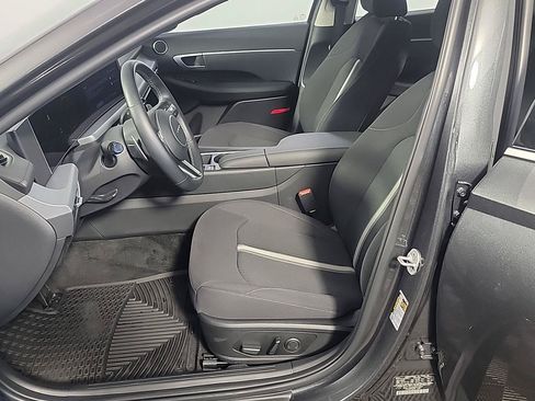 Used 2025 Hyundai Sonata SEL FWD image 17