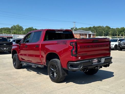Used 2021 Chevrolet Silverado 1500 LT Trail Boss w/ Bed Protection Package AWD/4WD image 4