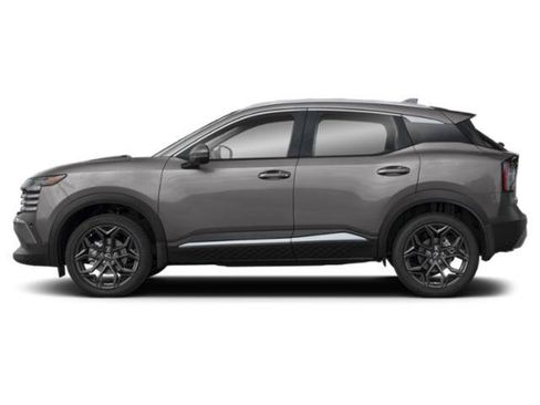 Certified 2025 Nissan Kicks SR w/ SR Premium Package AWD/4WD image 6
