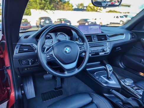 Used 2020 BMW 230i xDrive Convertible w/ Premium Package image 26