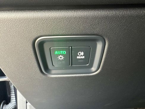 New 2024 Porsche Macan 4 Electric image 21