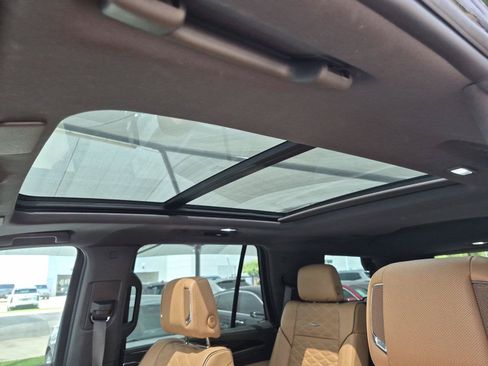 Certified 2023 Cadillac Escalade Sport w/ Touring Package AWD/4WD image 7