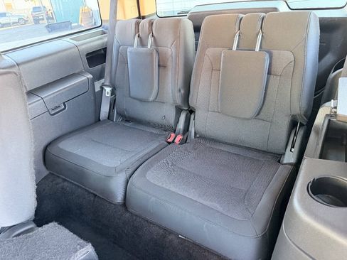 Used 2017 Ford Flex SE FWD image 30