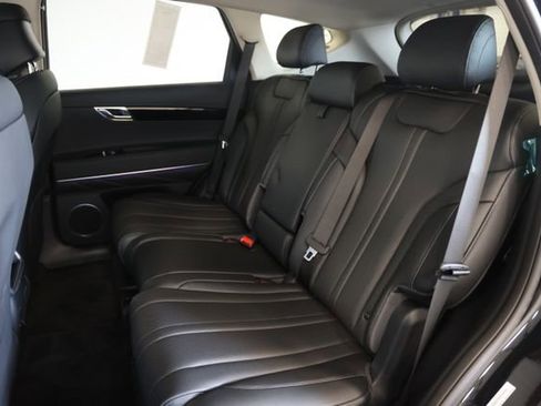 Used 2025 Genesis GV80 2.5T Standard AWD/4WD image 33