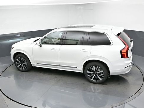 New 2026 Volvo XC90 B6 Core w/ Protection Package Premier image 46