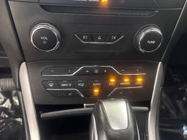Used 2017 Ford Edge SEL w/ Equipment Group 201A AWD/4WD image 23
