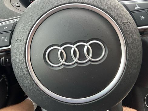 Used 2018 Audi Q3 2.0T Premium Plus w/ Premium Plus Package AWD/4WD image 21