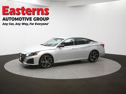 Used 2024 Nissan Altima 2.5 SR image 56