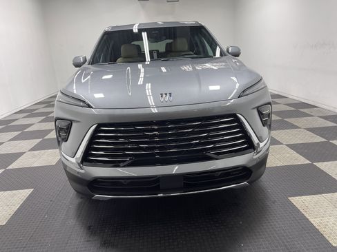 Used 2026 Buick Enclave Preferred w/ Super Cruise Package image 7