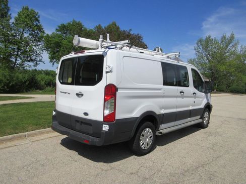 Used 2015 Ford Transit 250 130 Low Roof w/ Exterior Upgrade Package RWD image 8