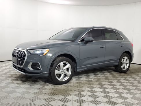 Used 2020 Audi Q3 2.0T Premium w/ Convenience Package image 5