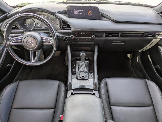 Used 2019 MAZDA MAZDA3 Hatchback w/ Preferred Package FWD image 10