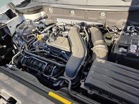 Used 2023 Volkswagen Taos S image 29