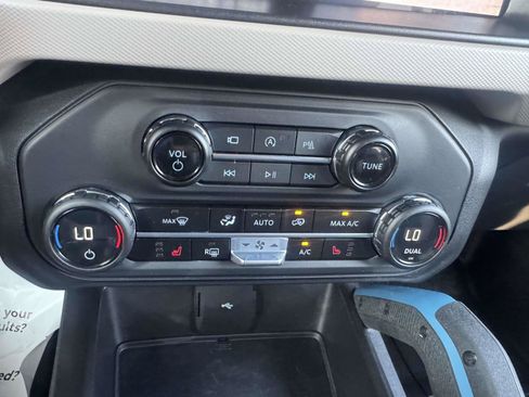 Certified 2023 Ford Bronco Wildtrak AWD/4WD image 33