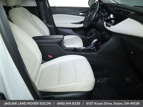 Used 2020 Buick Encore GX Essence w/ Experience Buick Package image 30