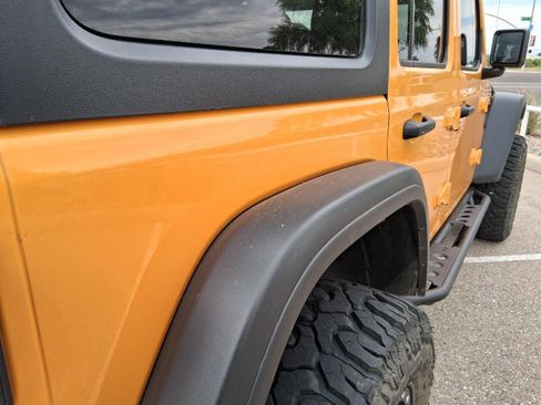 Used 2021 Jeep Wrangler Unlimited Rubicon AWD/4WD image 12