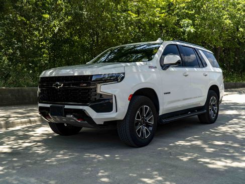 Used 2023 Chevrolet Tahoe Z71 w/ Z71 Off-Road Package AWD/4WD image 5