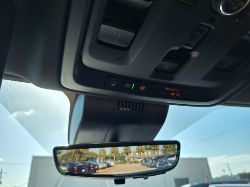 Used 2023 GMC Yukon Denali Ultimate AWD/4WD image 15