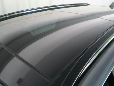 Used 2023 Kia Sorento SX image 24