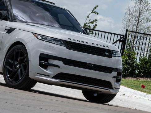 Used 2023 Land Rover Range Rover Sport SE Dynamic AWD/4WD image 35