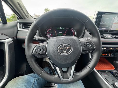 Used 2019 Toyota RAV4 Adventure w/ Cold Weather Package AWD/4WD image 18