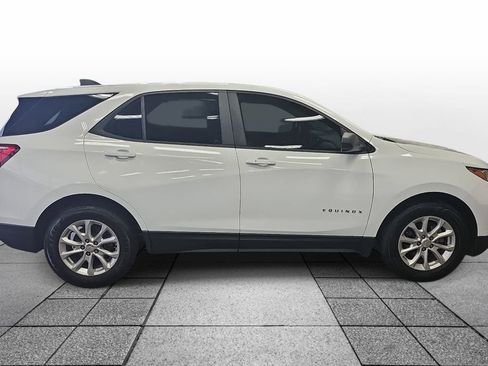 Used 2020 Chevrolet Equinox LS FWD image 4