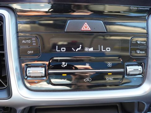 Certified 2023 Kia Sorento X-Line EX AWD/4WD image 29