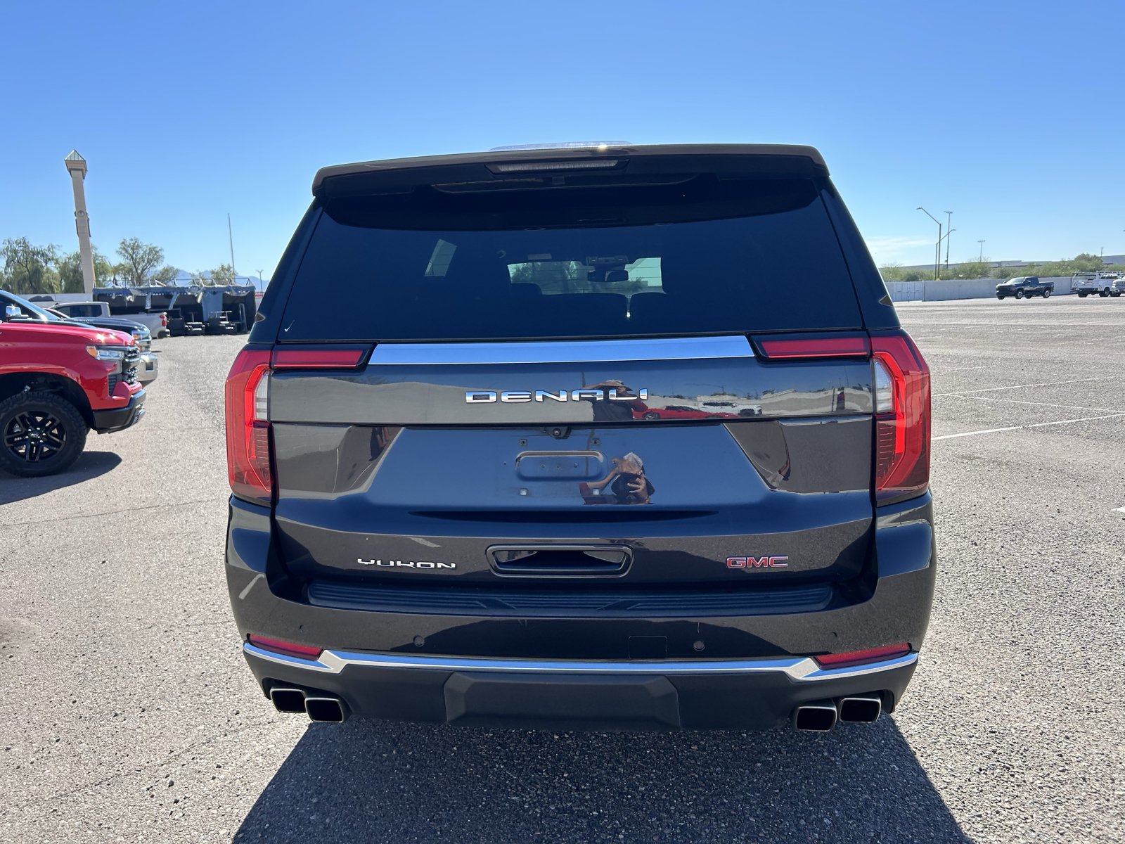 Certified 2025 GMC Yukon Denali AWD/4WD image 4